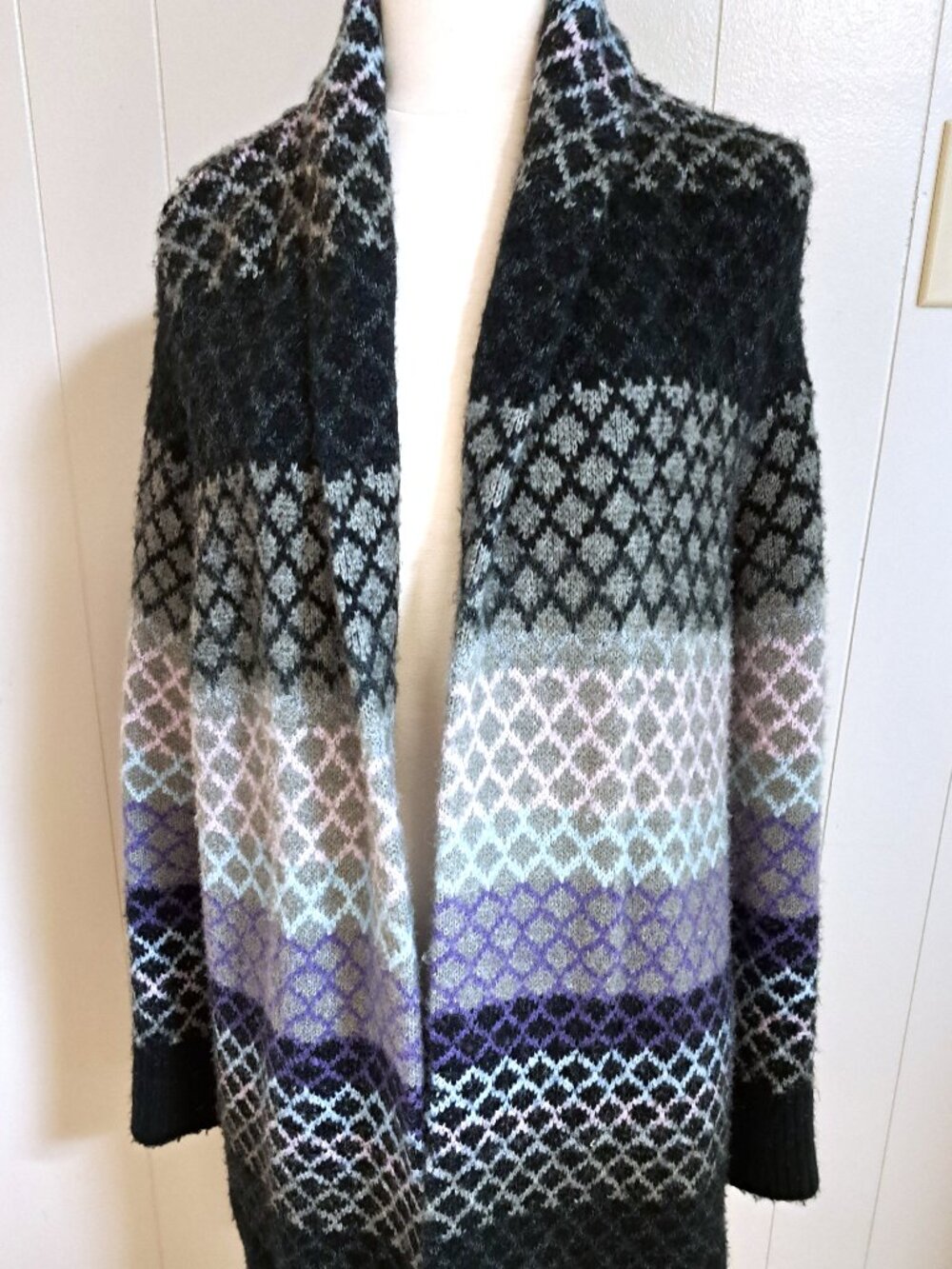 COZY WARM CHELSEA & THEODORE CARDIGAN SWEATER PURPLE GREY BLACK WHITE SIZE S